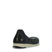 Load image into Gallery viewer, AEROPERF - Urban Collective Footwear
