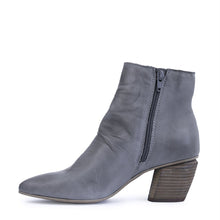 Load image into Gallery viewer, ATTICA - Urban Collective Footwear