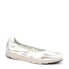 Load image into Gallery viewer, AERO - Urban Collective Footwear
