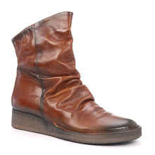 Load image into Gallery viewer, ARIA - Urban Collective Footwear
