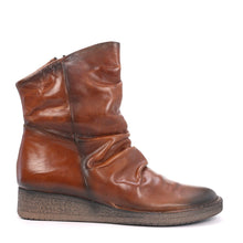 Load image into Gallery viewer, ARIA - Urban Collective Footwear
