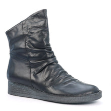 Load image into Gallery viewer, ARIA - Urban Collective Footwear
