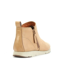 Load image into Gallery viewer, ARIAN-EFFEGIE - Urban Collective Footwear
