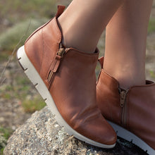 Load image into Gallery viewer, ARIAN-EFFEGIE - Urban Collective Footwear

