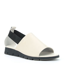 Load image into Gallery viewer, AERIS - Urban Collective Footwear

