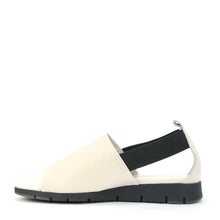 Load image into Gallery viewer, AERIS - Urban Collective Footwear
