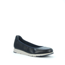 Load image into Gallery viewer, AERO - Urban Collective Footwear

