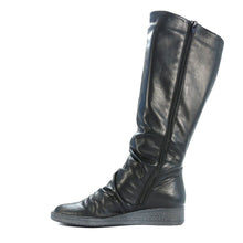 Load image into Gallery viewer, ARION - Urban Collective Footwear
