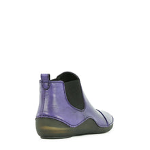 Load image into Gallery viewer, SAMSIA - Urban Collective Footwear
