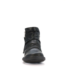 Load image into Gallery viewer, SUKAIL - Urban Collective Footwear

