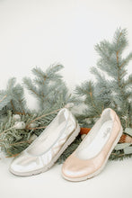 Load image into Gallery viewer, AERO - Urban Collective Footwear
